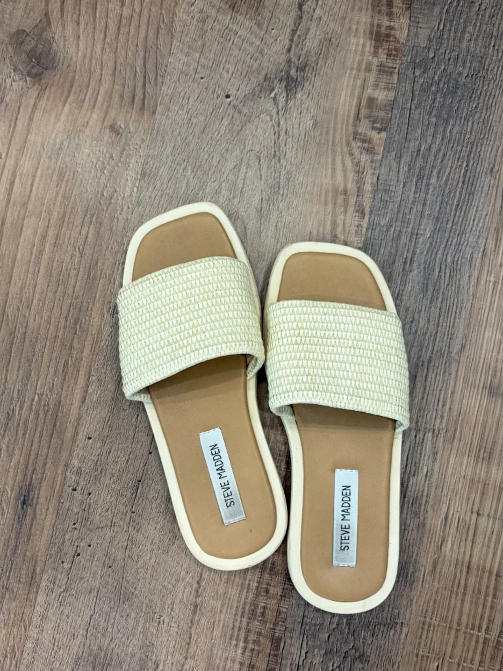 Steve Madden Raffia Sandals - size 9